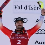 Loïc Meillard a réussi un week-end plein à Val d'Isère KEYSTONE/EPA/SEBASTIEN NOGIER
