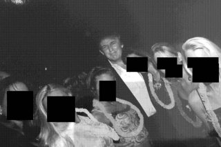 Donald Trump apparaît sur de nouvelles images du dossier Epstein. KEYSTONE/AP